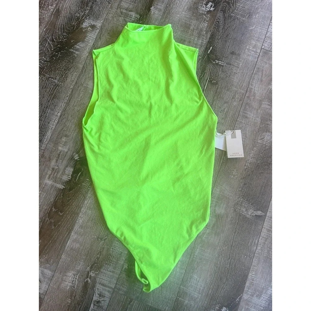 Good American Funnel Neck Bodysuit Women’s Size 2Xl/3XL(5/6)